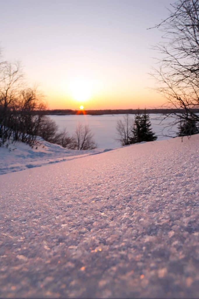 Honoring the Changing Seasons: Solstice and Equinox Prayer Ceremonies Explained - The Winter Solstice: Embracing Darkness and Renewal